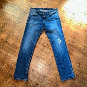 Kut from the Kloth distressed straight leg size 8 jeans